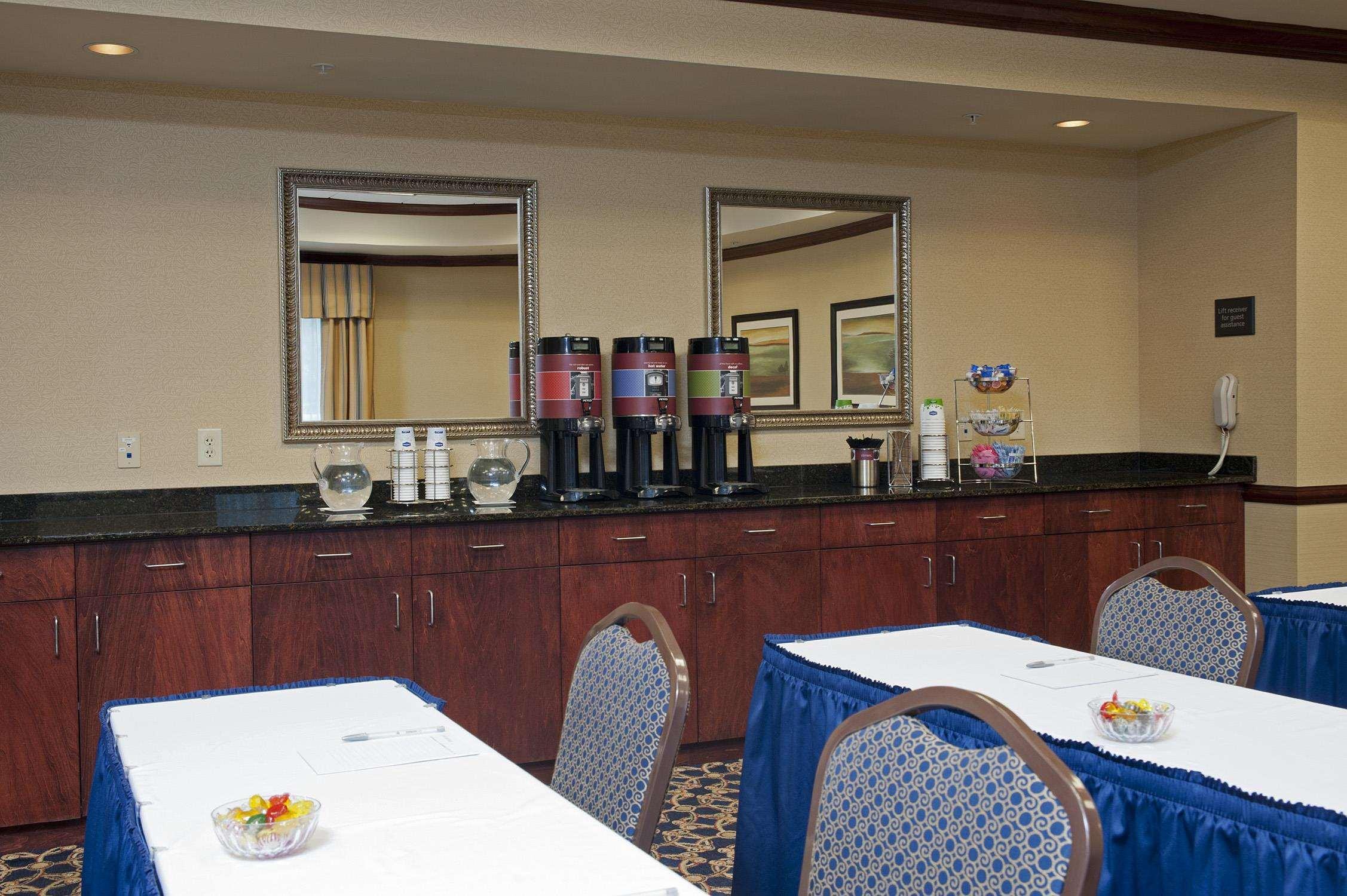 Hampton Inn & Suites Indianapolis-Airport Restoran foto