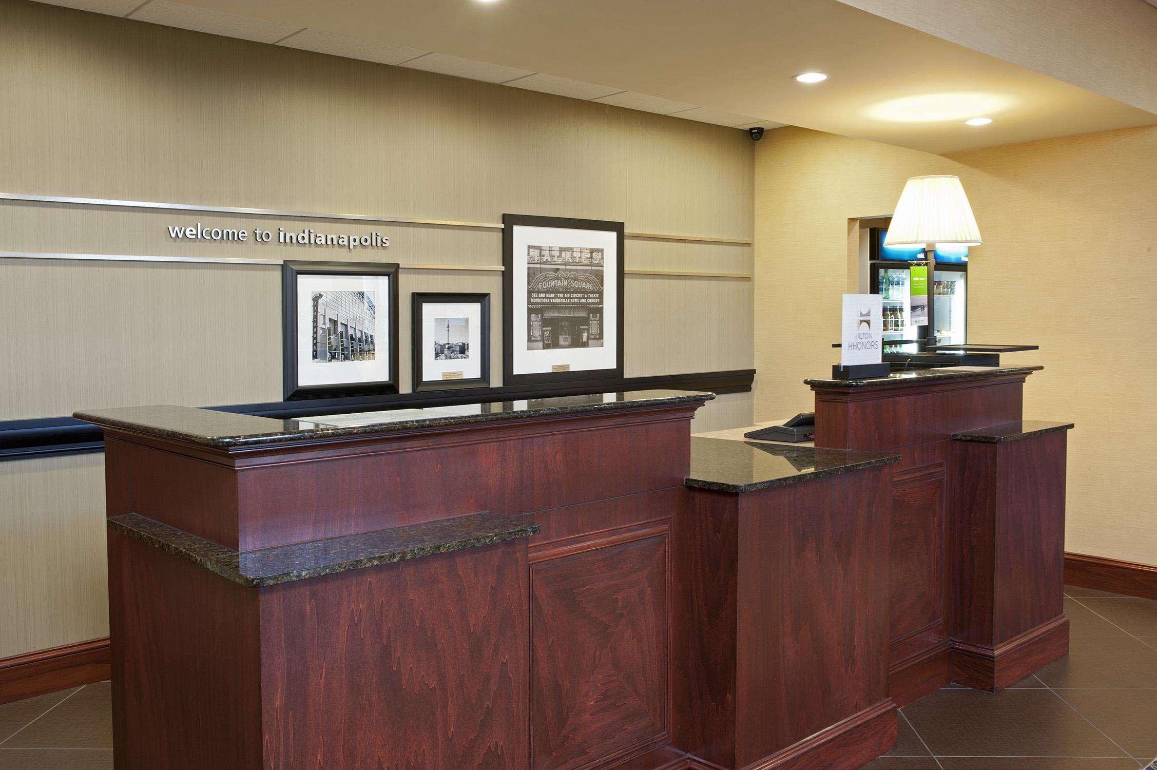 Hampton Inn & Suites Indianapolis-Airport Interior foto