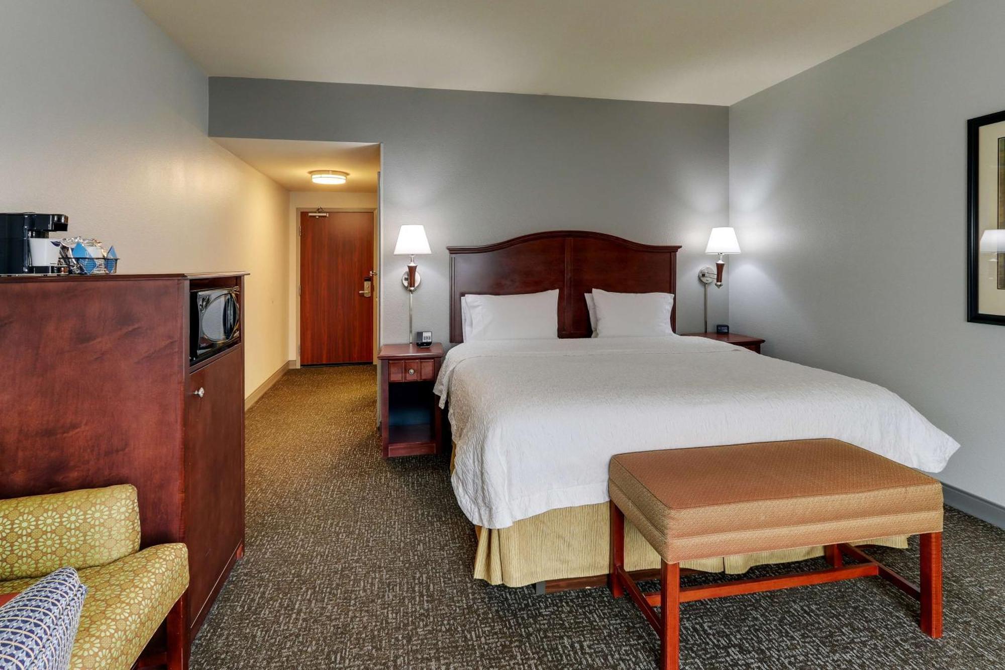 Hampton Inn & Suites Indianapolis-Airport Bagian luar foto